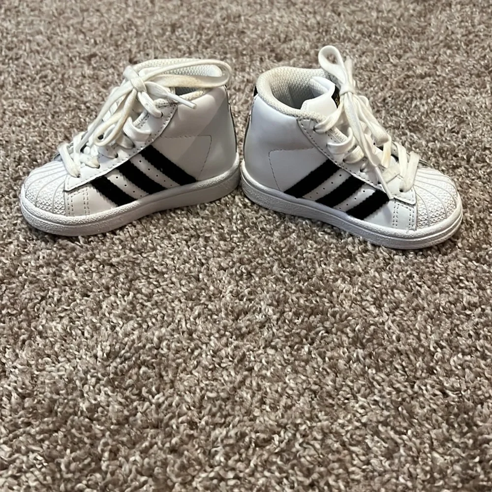 Adidas toddler sneakers - Picture 4 of 6